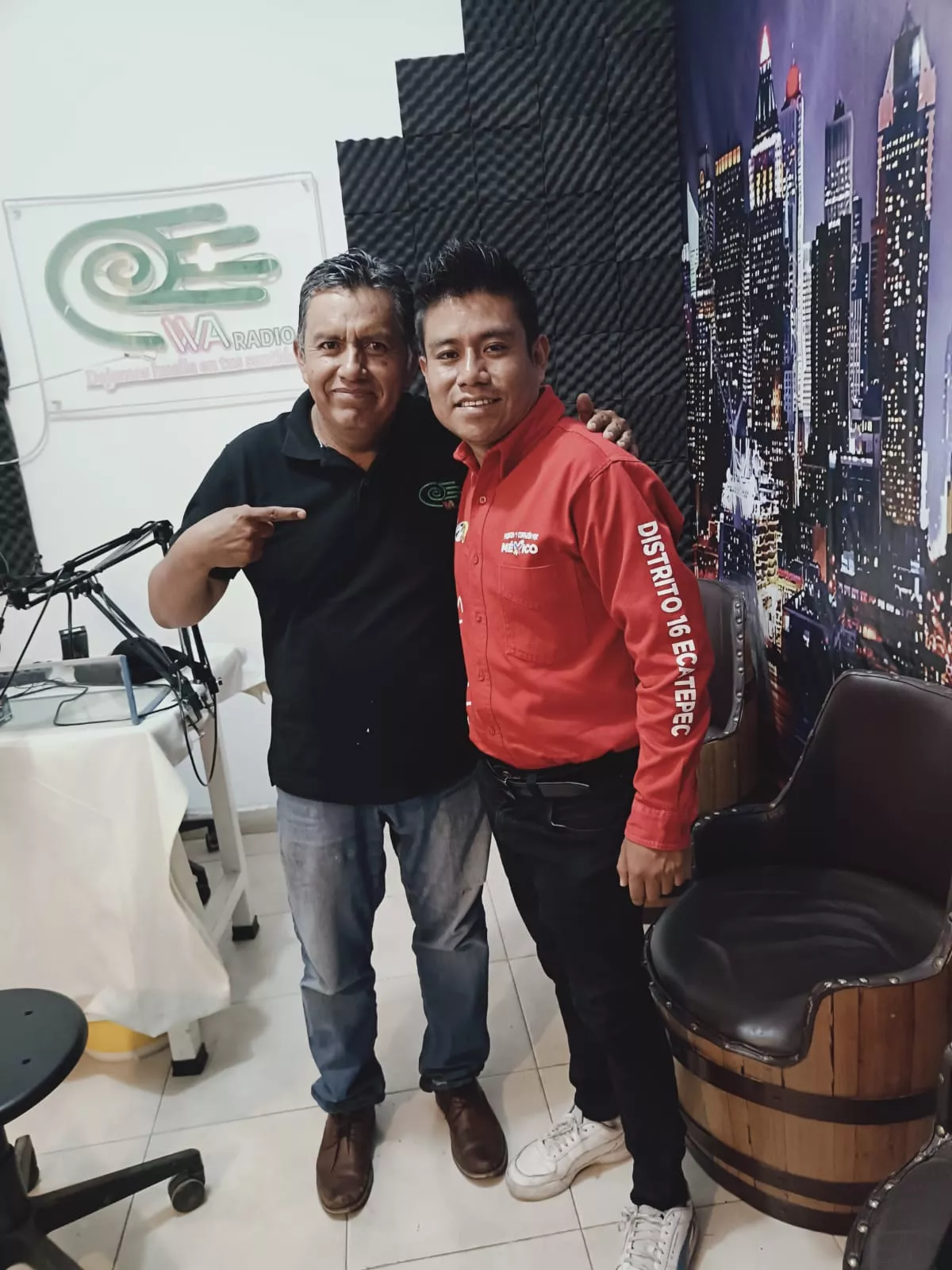 ASI FUE LA ENTEVISTA CON JONATHAN VARGAS