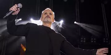 3 DE ABRIL DE 1956: NACE EN LA CIUDAD DE PANAMA MIGUEL BOSÉ 
